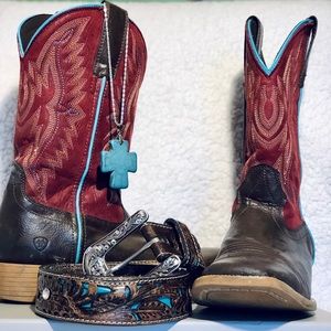 Ariat maroon western boots